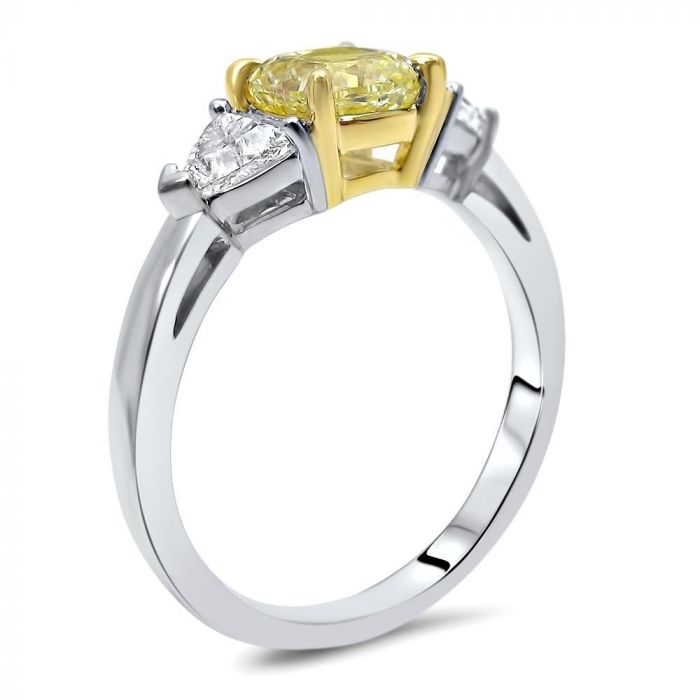 Natural Yellow 1.56ct Cushion Trillion Diamond Engagement Ring Gld